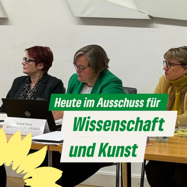 Produktive Ausschusssitzung zur Kultur- und Hochschulpolitik

In der heutigen Sitzung des Ausschusses für Wissenschaft und Kunst stand zunächst der Bericht von Wissenschaftsminister Markus Blume zur Provenienzforschung und Restitutionspraxis an den Bayerischen Staatsgemäldesammlungen auf der Tagesordnung. Gerade bei diesem Thema geht es um Verantwortung – gegenüber der Geschichte, den Nachkommen enteigneter Familien und der internationalen Gemeinschaft. Umso bedauerlicher ist es, dass in der heutigen Aussprache viele wichtige Fragen offenblieben. Es wäre wünschenswert gewesen, wenn der Minister hier ein stärkeres Zeichen für Transparenz und Aufarbeitung gesetzt hätte – der Bedeutung des Themas wäre das angemessen gewesen.

Im weiteren Verlauf der Sitzung wurde auch über den Umgang mit Antisemitismus in Kulturinstitutionen diskutiert – eine ebenso sensible wie notwendige Debatte. Für uns ist klar: Antisemitismus muss klar benannt und entschieden bekämpft werden. Gleichzeitig braucht es differenzierte Perspektiven, die Dialog ermöglichen und Verantwortung stärken.

Spannend bleibt zudem die angekündigte Evaluation zum Promotionsrecht an Hochschulen für angewandte Wissenschaften. Wir sind sehr auf den Bericht gespannt.

Eine intensive Sitzung – mit vielen Themen, die uns auch in den kommenden Monaten weiter beschäftigen werden.